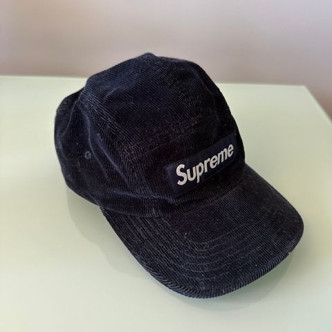 Ubrukt Supreme Caps (med kvittering)