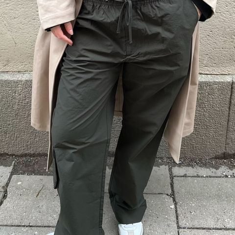 Djerf Avenue sporty pants - inkludert frakt