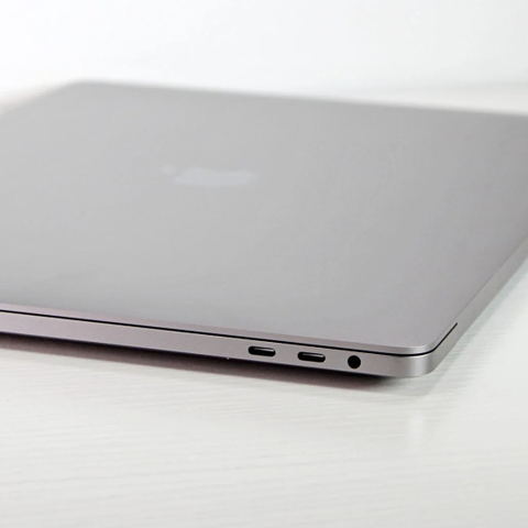 Macbook Pro (16-inch, 2019) med 2.3GHz intel i9