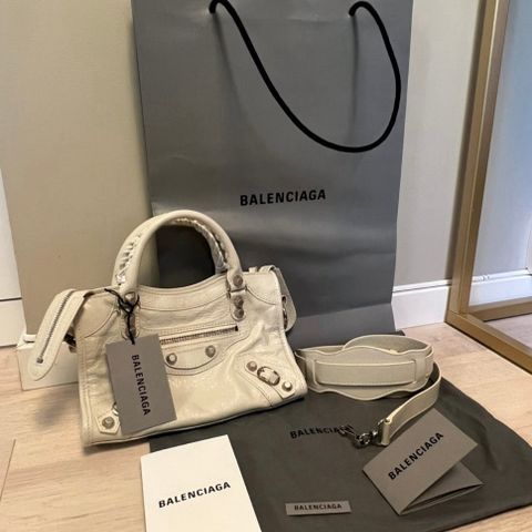 BALENCIAGA CITY