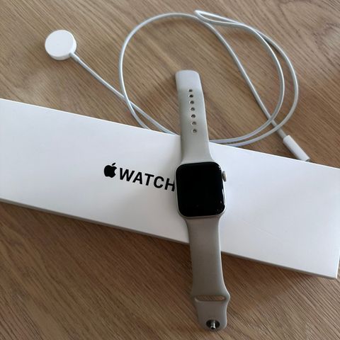 Apple Watch SE 2. gen 40 mm LTE selges