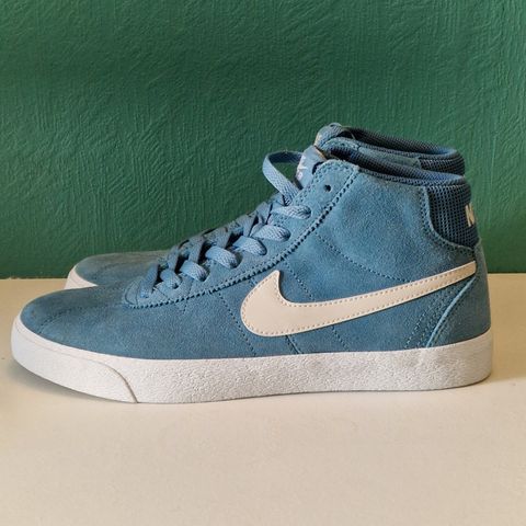 Nike SB Bruin