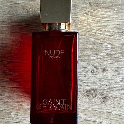 Saint germain Nude beauty