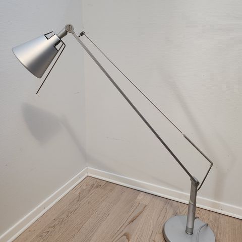 Desk lamp / bord lampe