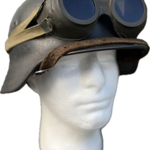 2. v.k. - Wehrmacht «Auer Neophan» briller med tonet glass