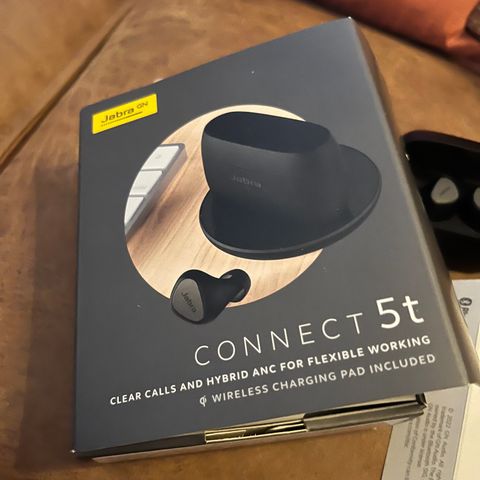 Jabra Connect 5T True Wireless + ladepl