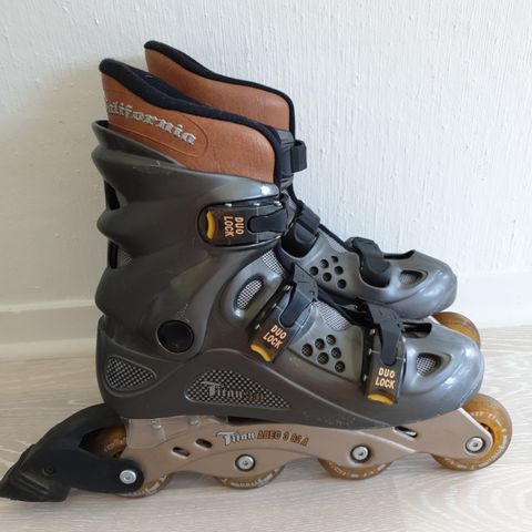 Lite brukt rollerblades. Str. 38-38,5