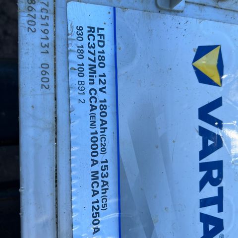 Varta 180ah Batteri.