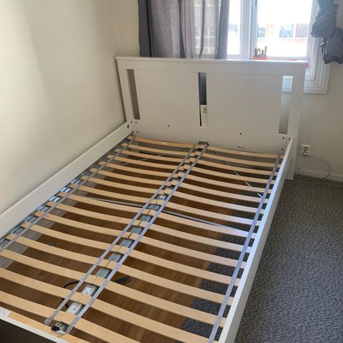 Bed frame/Seng