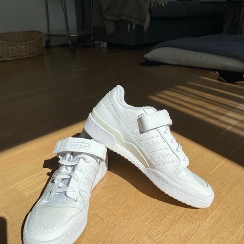 Adidas hvit skinn sneakers herre
