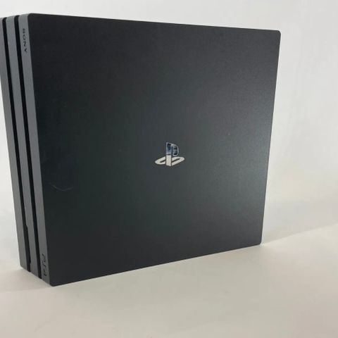 Playstation 4 Pro 1TB + 1 kontroll (+diverse spill)