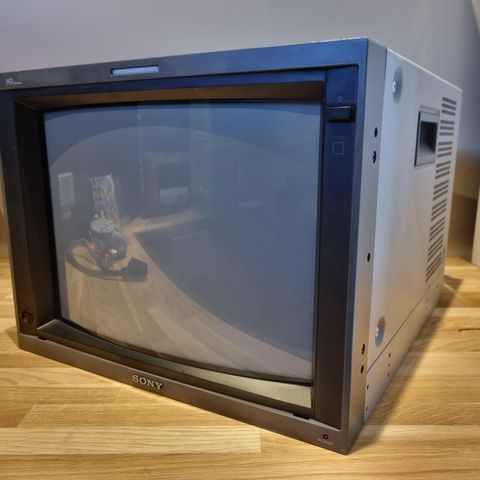 Sony PVM-14L4 | Vurderes Solgt