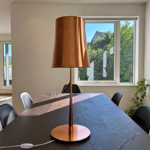 Foscarini Birdie Grande i kobberfarge, nypris over 8.500 kroner!