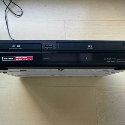 Sony RDR-VX450 DVD / VCR Player / Recorder Combo