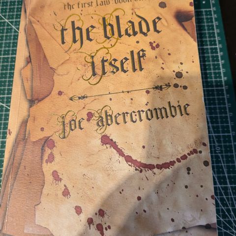 The First Law av Joe Abercrombie Bok 1-3