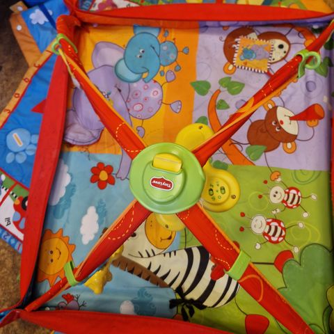 Babyutstyr, leker mm (stokke, lamaze, Tinylove, tulsa, maxicosi