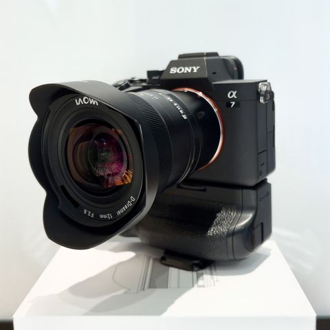 Laowa 12mm f/ 2.8 Zero-D Sony FE. Gi bud