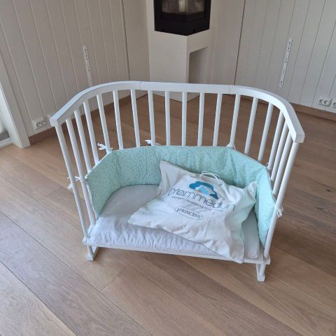 BabyBay bedside crib