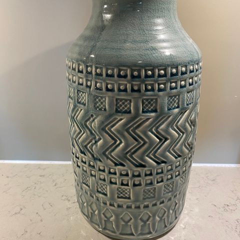 Håndlaget krukke/vase