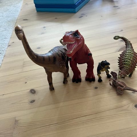 Pakke med dinosaurer