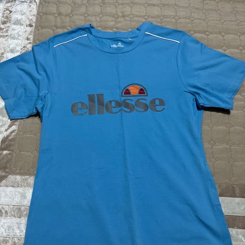 Ellesse t-skjorte