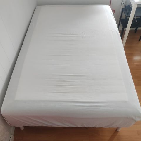 Reserved Seng / Bed (180cm x 100cm x 45cm)