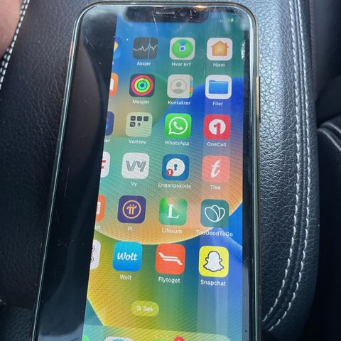 iPhone 11