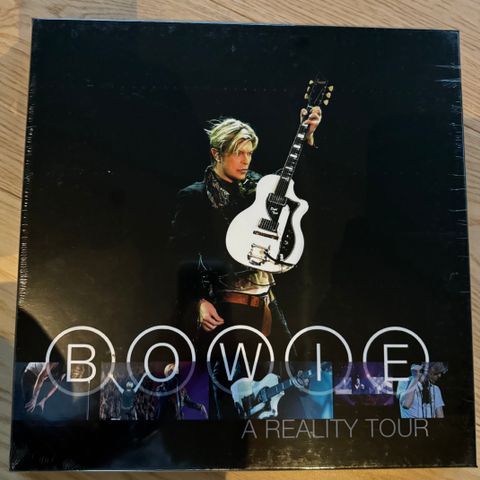 David Bowie - «A Reality Tour» 3-LP boks - gj.siktig blå vinyl