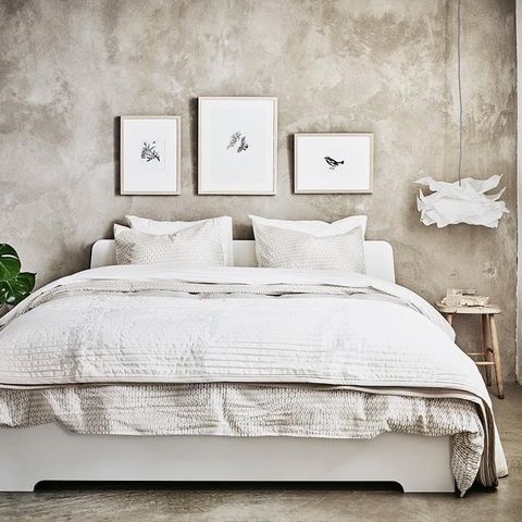 Askvoll Ikea sengremme med sengebunn til salgs 160x200  (uten madress)