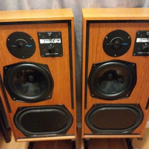 Kef Reference model 104ab selges