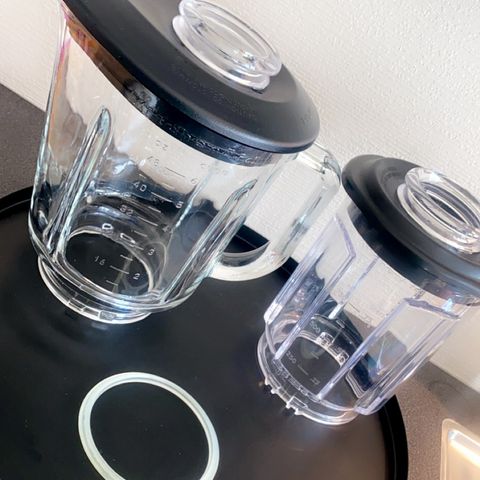 Kitchen Aid beholder i plast (glassb. Solgt! )