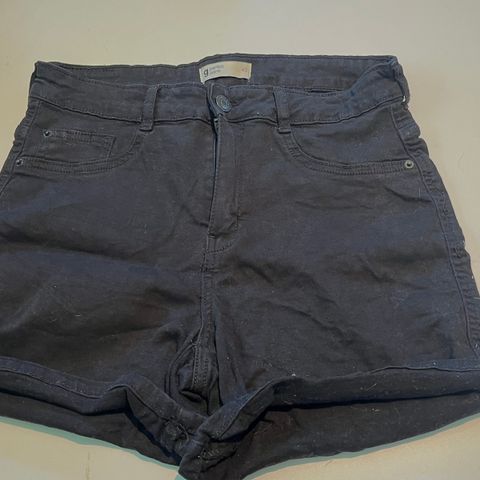 Molly highwaist shorts fra ginatricot str 40