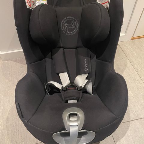 Cybex Sirona Z- i size bilstol med base (isofix)