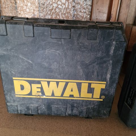 Dewalt og Hitachi drill koffert