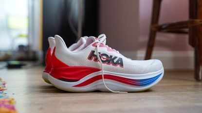 Hoka Skyward X str 42