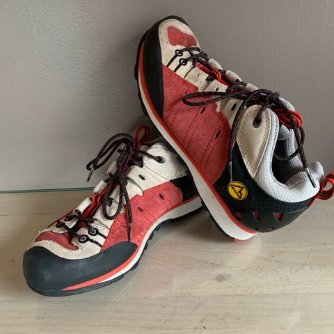 La Sportiva 39