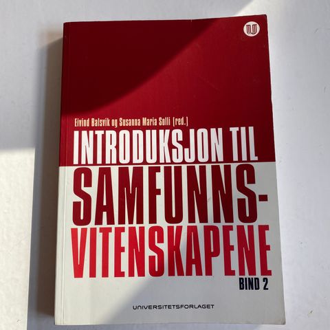 Introduksjon til samfunnsvitenskapene bind 2