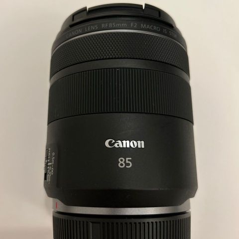 Canon RF 85mm F/2.0 MACRO IS STM