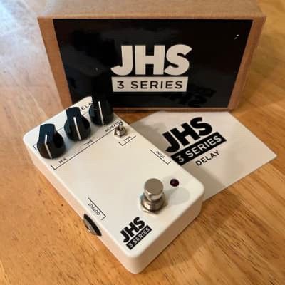 JHS 3 Series Delay