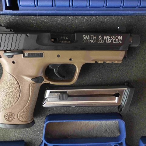 Smith&Wesson  Pistol Kaliber 22 LR Compact