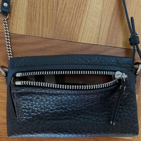 Burberry crossbody purse/veske