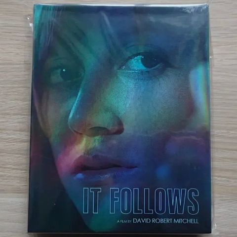 It Follows KimchiDVD Exclusive Blu-ray Steelbook