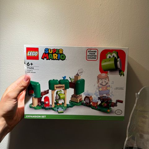 LEGO SUPER MARIO YOSHI'S GIFT HOUSE 6+