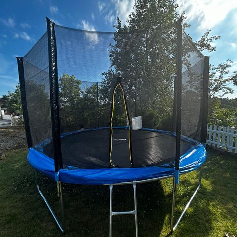 Trampoline