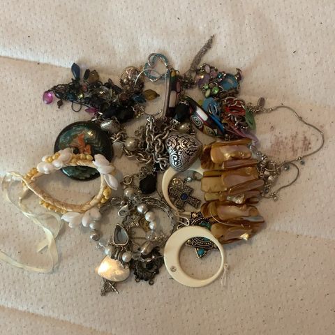 Masse vintage/00s smykker, øredobber, pins, armbånd og charms