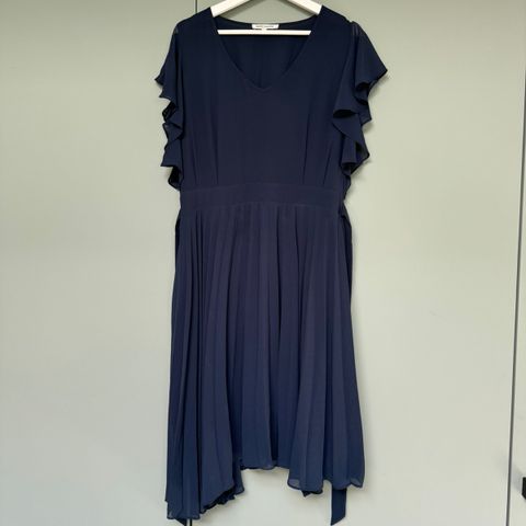 Marie Philippe marineblå kjole str 42