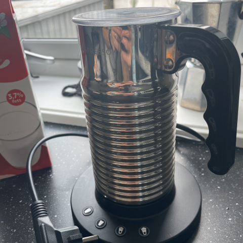 The Nespresso Aeroccino4