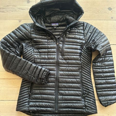 Patagonia Womens Svart Dunjakke //Small