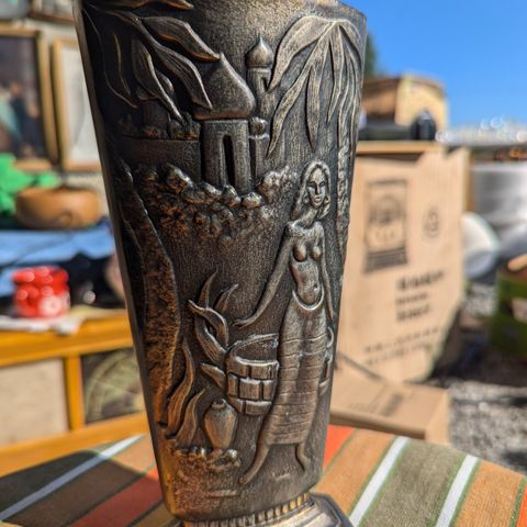 Støpt Art deco vase fra Stjärnmetall i Sverige (20 cm H)