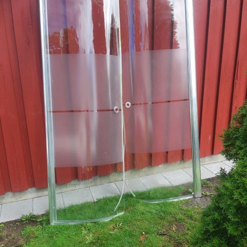 Dusjvegger buet 75x75